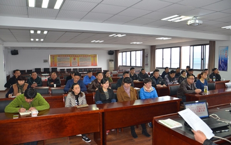 抓落實、強平臺、重權(quán)益， 聚力凝心推進企業(yè)和諧穩(wěn)定發(fā)展